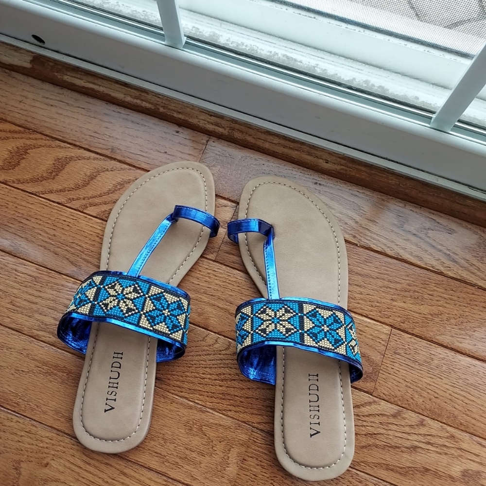 One toe T strap flat sandal